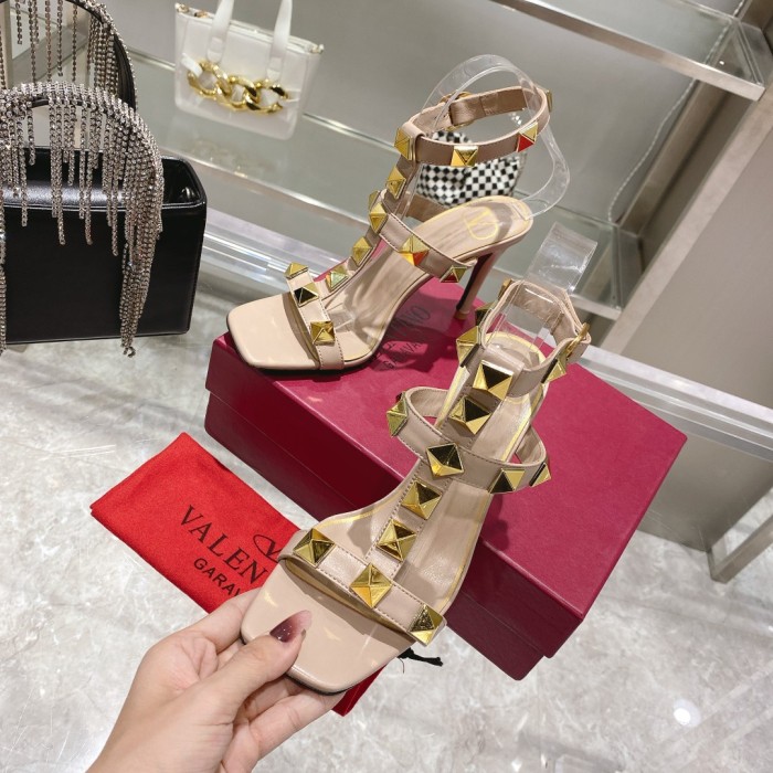 VALENTINO GARAVANI ROMAN STUD WOMEN 10