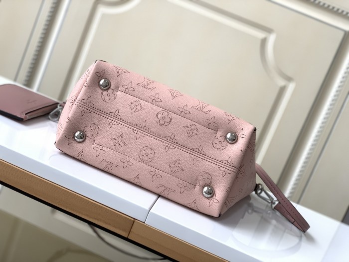 Handbag Louis Vuitton M54353 size 23 x 21 x 13 cm