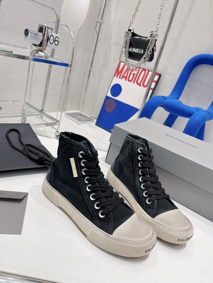 Balenciaga Paris Sneaker 3