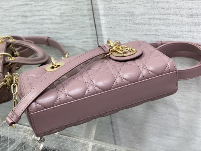 Handbag Dior size 22.5*6*11.5 cm