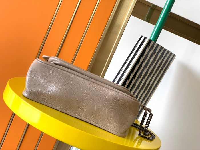 Handbags SAINT LAURENT 520534 size 23x16x6 cm