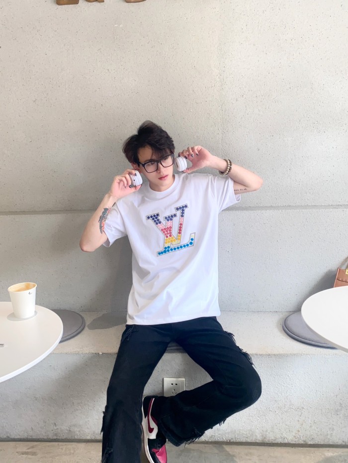 Clothes Louis Vuitton 279