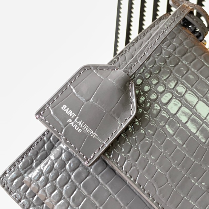 Handbags SAINT LAURENT 442906 size 22x16x8 cm