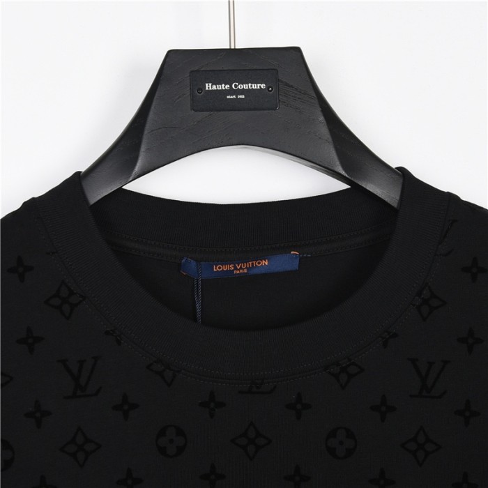 Clothes Louis Vuitton 255