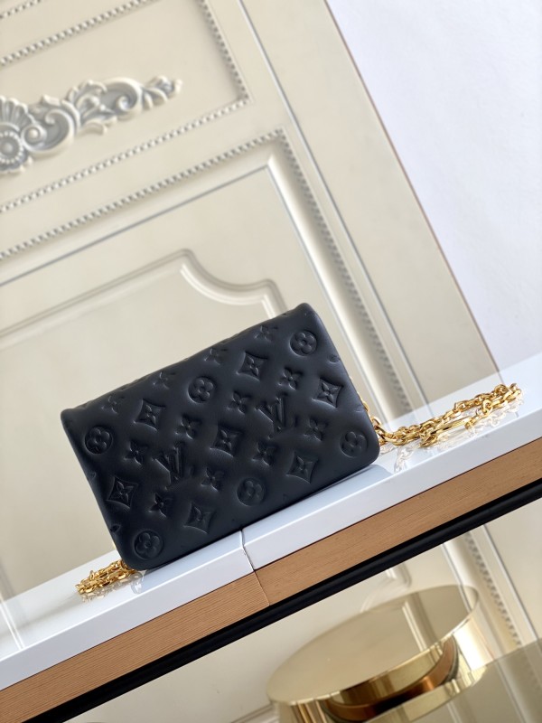 Handbag Louis Vuitton M80742 size 20 x 14 x 8 cm