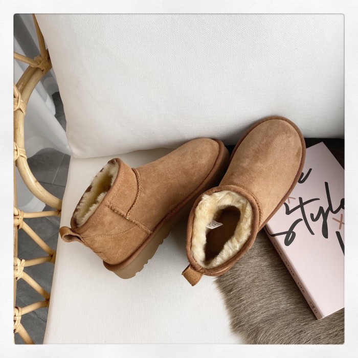 UGG Sneaker 24