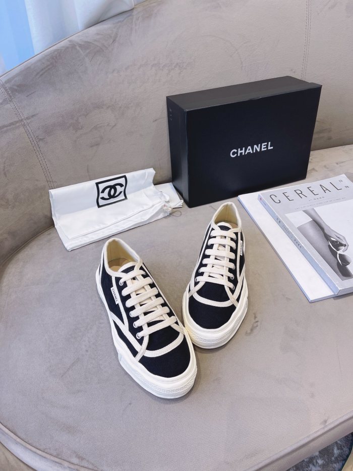 Chanel Flat canvas Sneaker 12