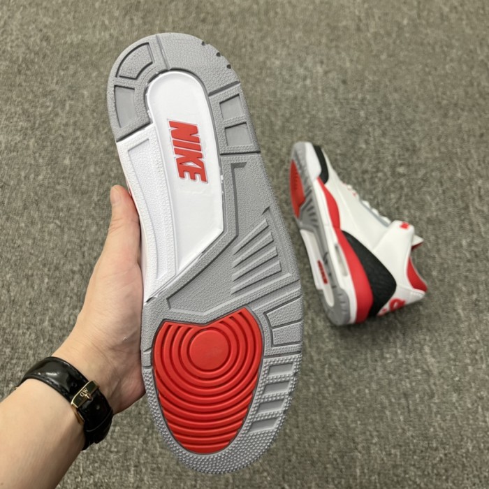 Jordan 3 Retro Fire Red (2022)