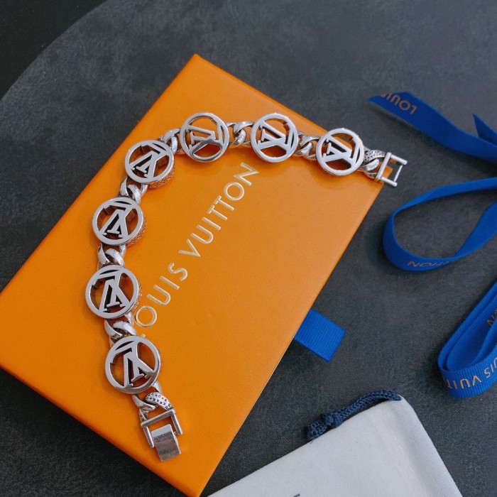 Clothes Louis Vuitton 88