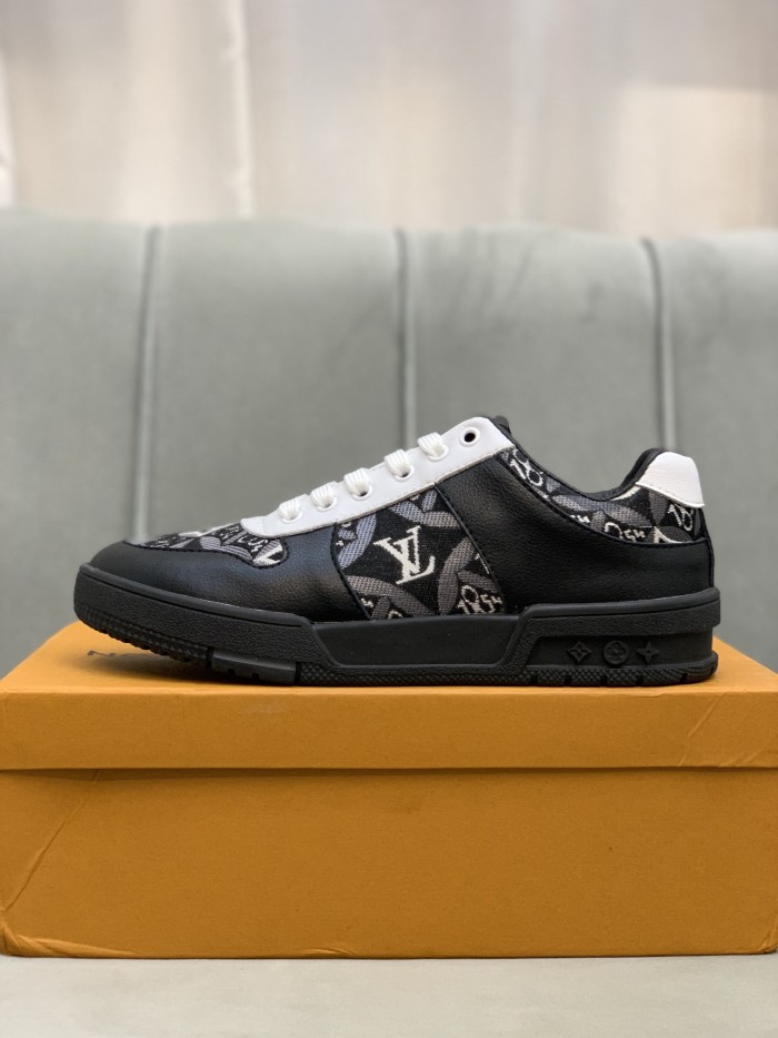 Louis Vuitton Low Top sneaker 10