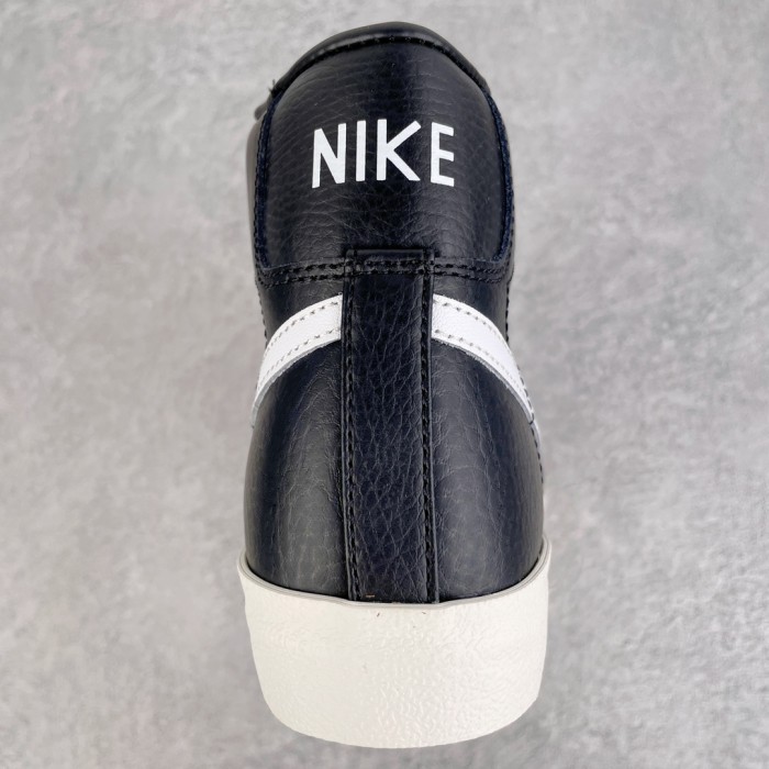 Nike SB Zoom Blazer Mid Black White