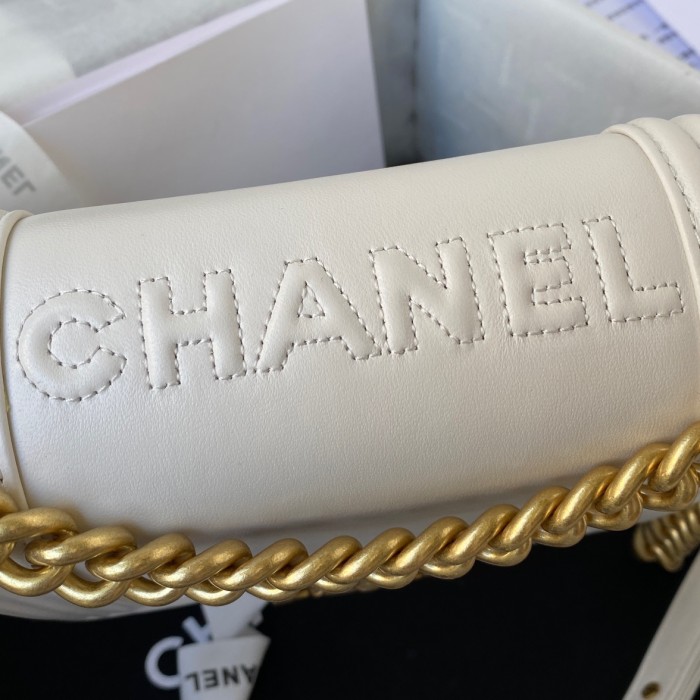 Handbag Chanel AS3018 size 18x13x6.5 cm