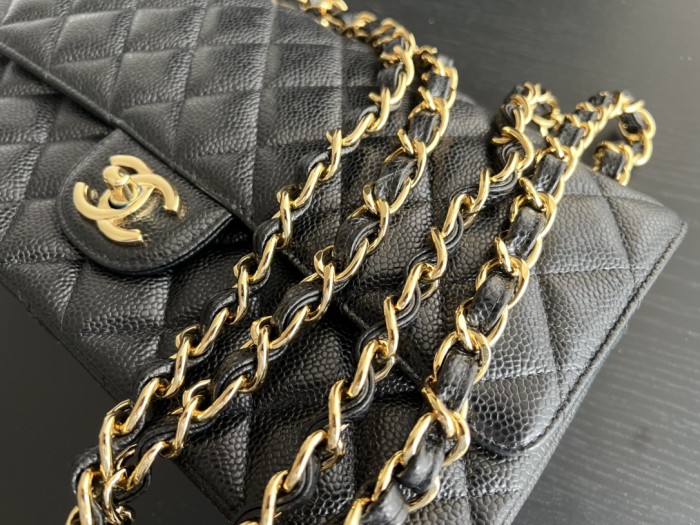 Handbag Chanel size 28 cm