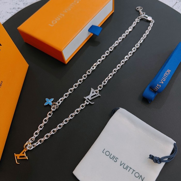 Clothes Louis Vuitton 58