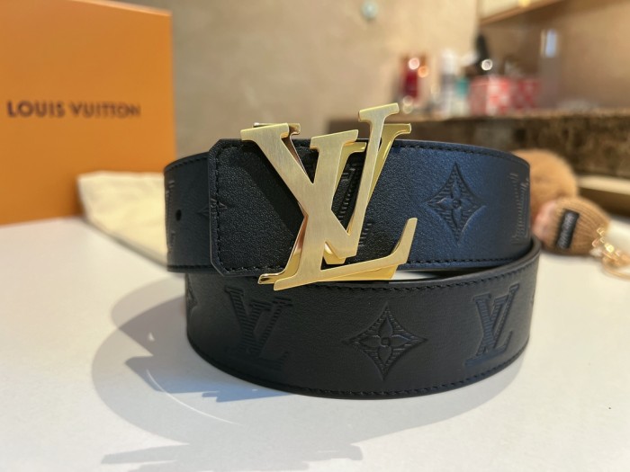 Louis Vuitton Belt 4 (width 4cm)