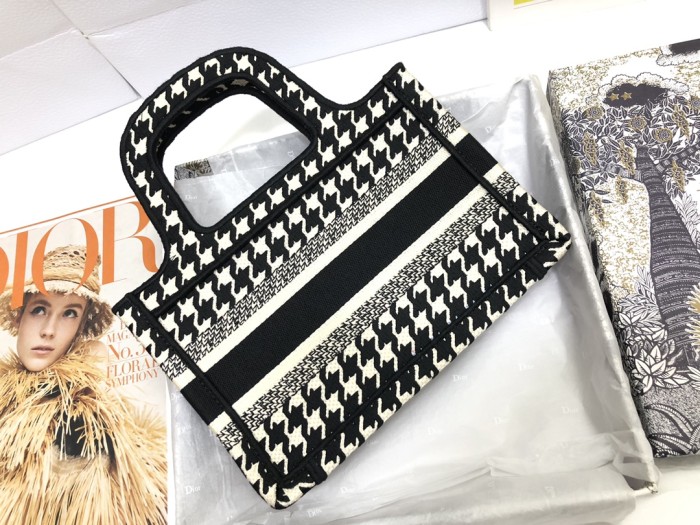 Handbag Dior S5475 size 22.5*24*8 cm