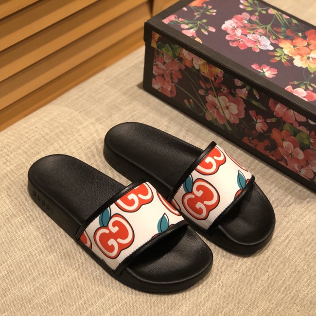 Gucci Slippers 20