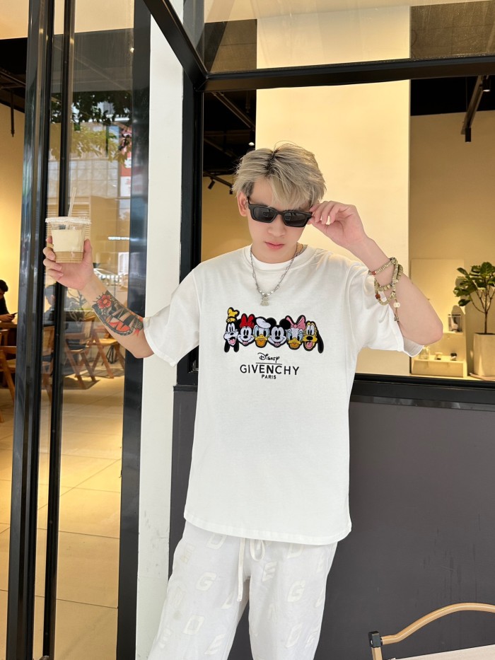 Clothes Givenchy 105