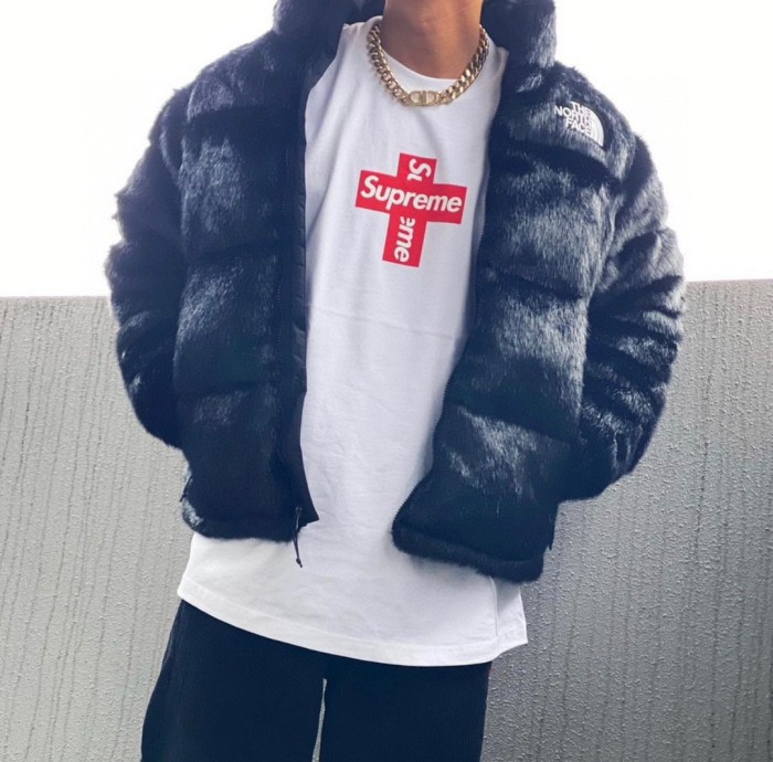 Clothes Supreme 4