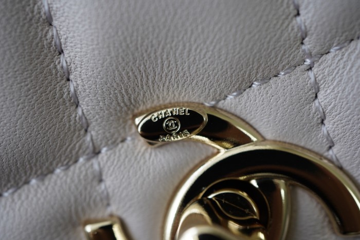 Handbag Chanel AP84456 size 19 cm