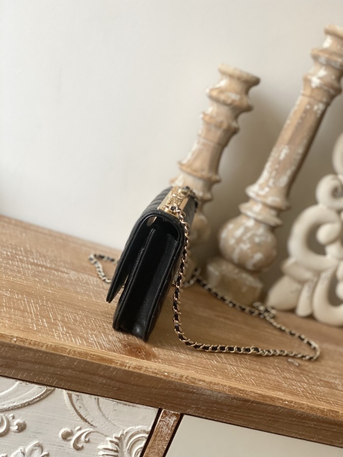 Handbag Chanel 88632 size 19 cm