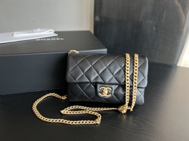 Handbag Chanel 3393 size 16cmx25cm10 cm