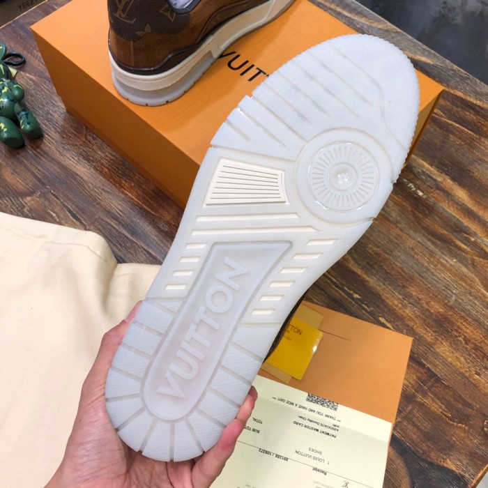 Louis Vuitton Trainer Sneakers 38