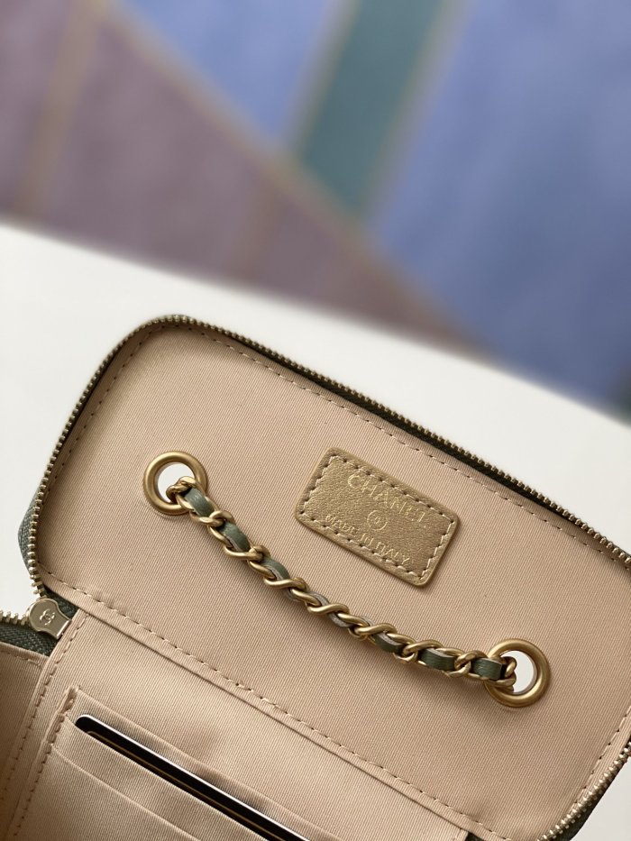 Handbag Chanel 81138 size 16 9.5 8 cm