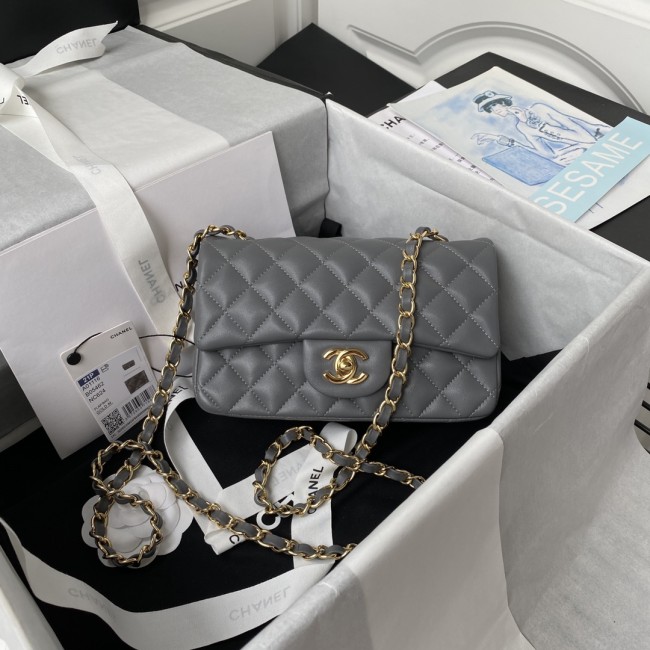Handbag Chanel size 20 cm
