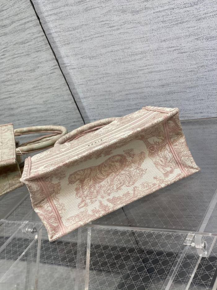 Handbag Dior size 26*8*22 cm