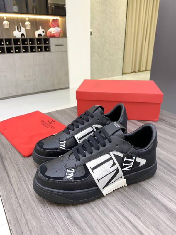 Valentino Garavani VL7N low-top sneakers 8
