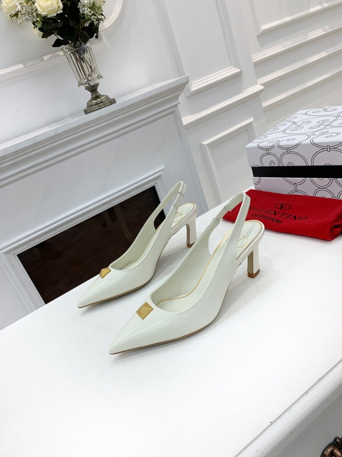 VALENTINO GARAVANI Rockstud WOMEN 37