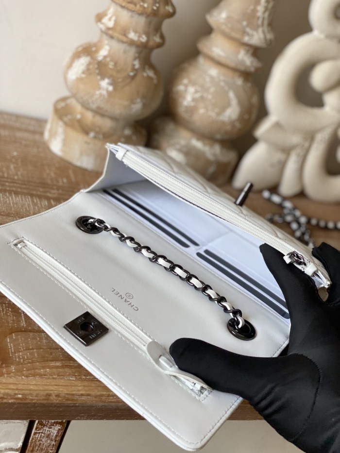 Handbag Chanel 88632 size 19 cm