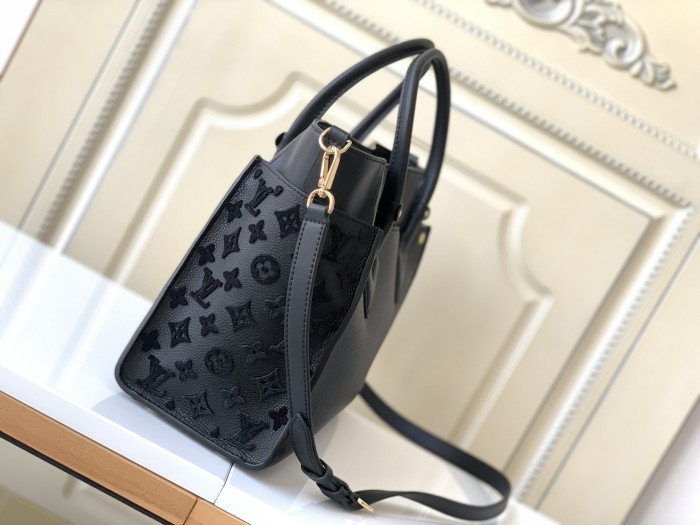 Handbag Louis Vuitton M53826 size 30.5x24.5x14cm