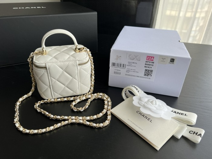 Handbag Chanel AP2198 size 11cmx8.5cmx7 cm