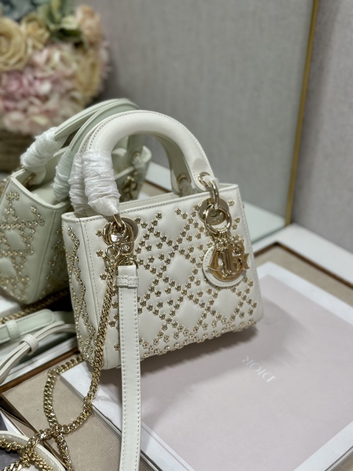 Handbag Dior 0505 size 17×7.5×14 cm