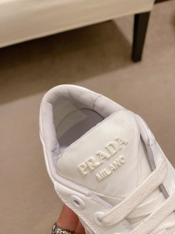 Prada Low Top sneaker 11