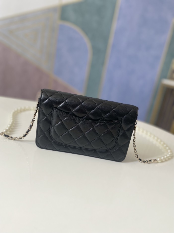 Handbag Chanel 81180 size 19 cm