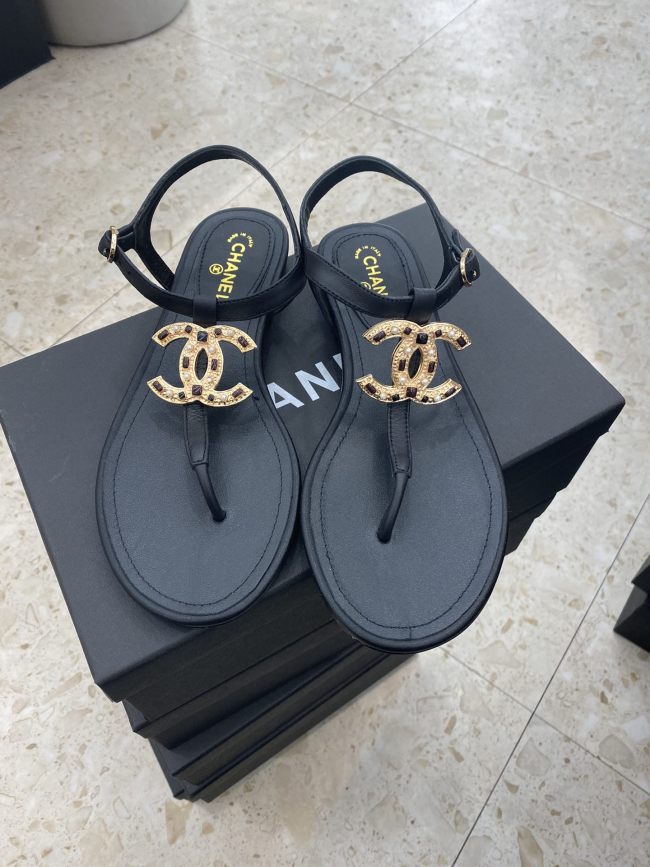 Chanel Slides 36