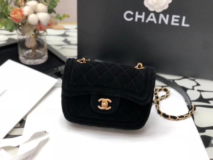 Handbag Chanel size 18×13×7 cm