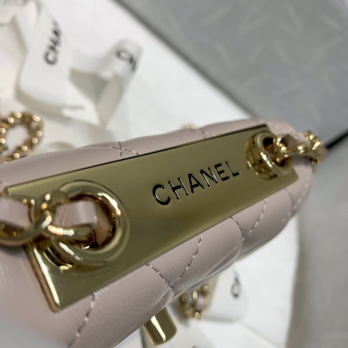 Handbag Chanel 82768 size 12.5 2.5 9 cm
