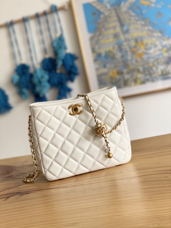 Handbag Chanel 3259 size 16×19.5×8.5 cm