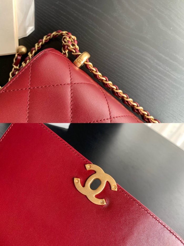 Handbag Chanel size 22 cm