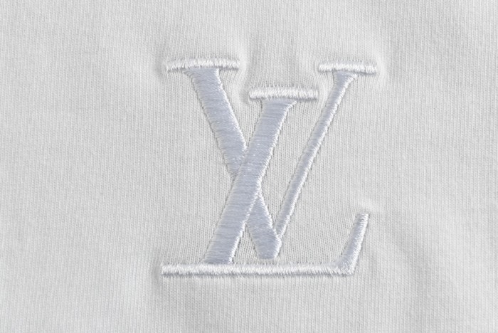 Clothes Louis Vuitton 486