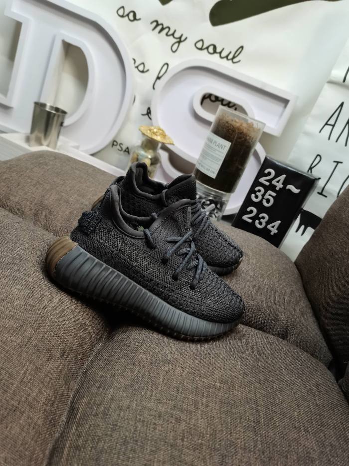 Kids yeezy 350 shoes 1
