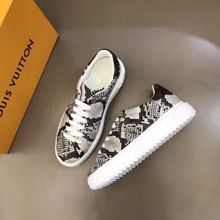 Louis Vuitton Low Top sneaker 79