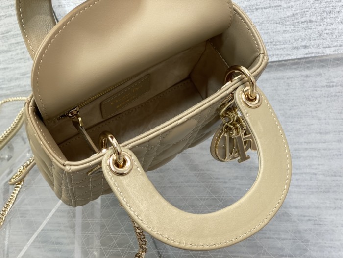 Handbag Dior size 17 cm