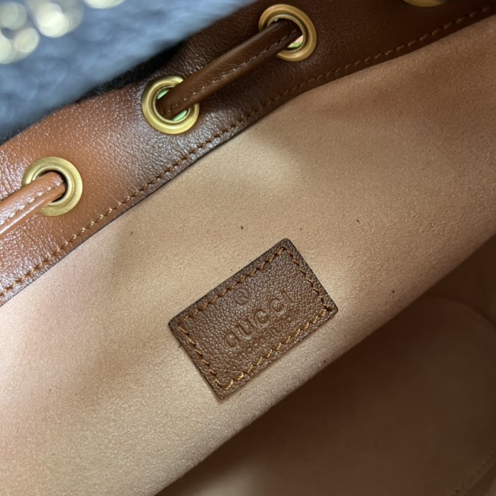 Handbag Gucci 724667 size 19*30.5*6 cm