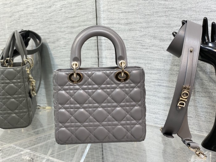 Handbag Dior size 20 cm