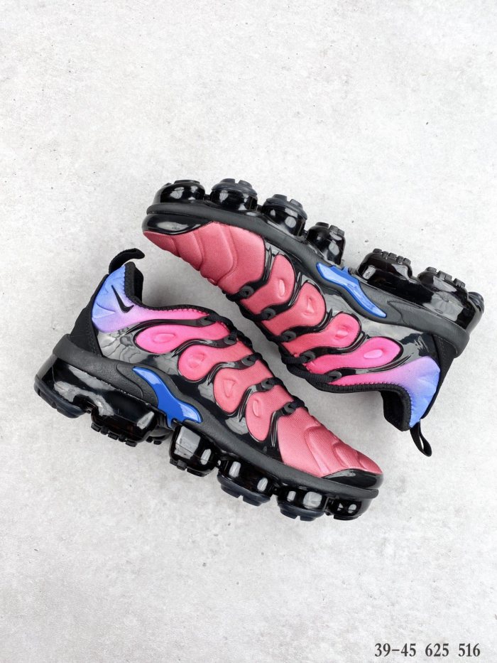 Nike Air VaporMax Plus Sneaker 32